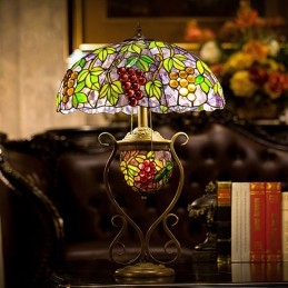 Tiffany retro glas-in-lood...